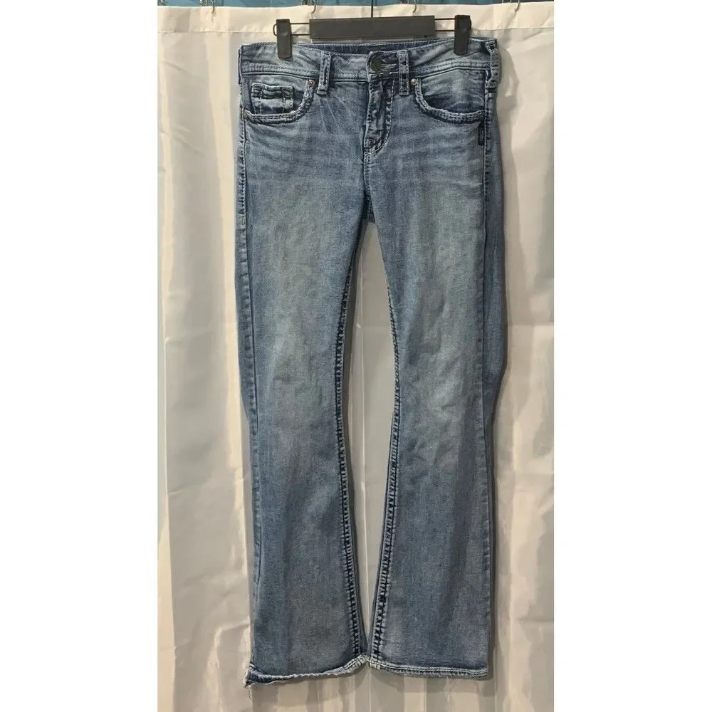 Silver Suki Women's Size 27/33 Light Wash Casual Denim Bootcut Jeans